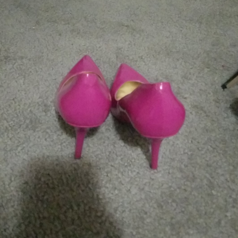Pink pumps - Picture 2 of 3